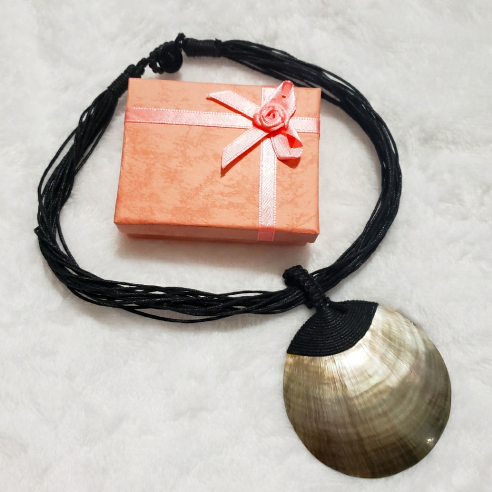 Necklace, Black and Brown